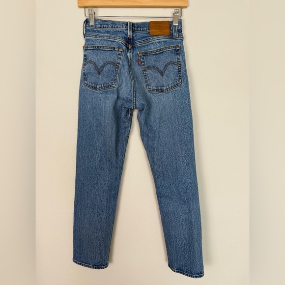 Levi’s Wedgie Straight Leg Denim Medium Wash Mid Rise Classic Western Size 24 - Picture 7 of 12